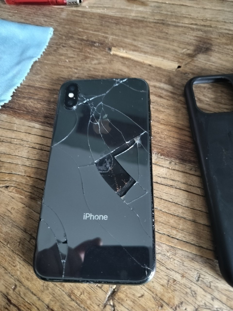 Iphone 10 achterkant barst