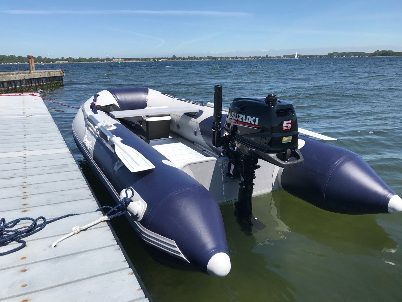Rubberboot TZ 330 AL Suzuki motor + trailer + accessoires (vaarbewijs vrij)