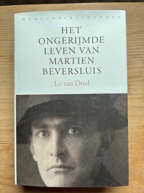 Het ongerijmde leven van Martien Beversluis.