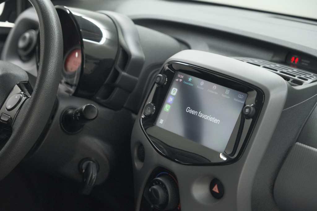 Peugeot 108 1.0 e-vti active | apple carplay | bluetooth | elektrische rame