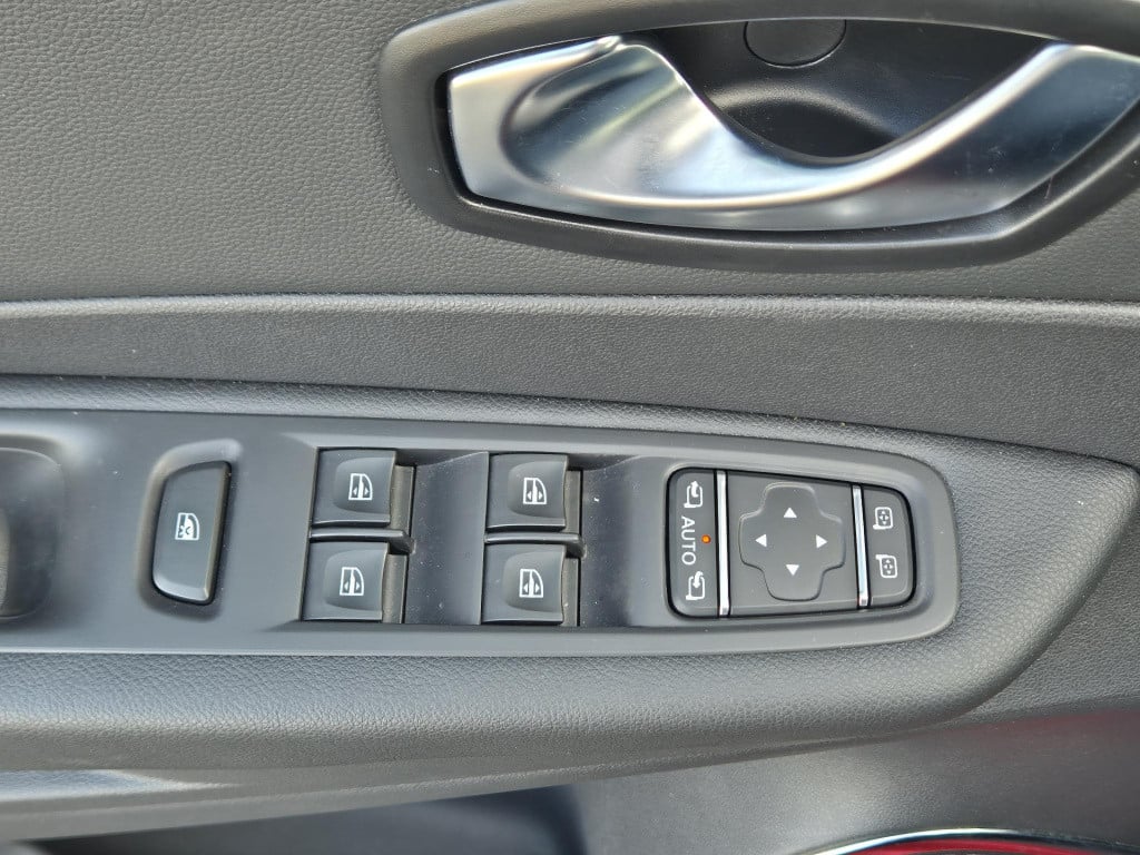 Renault Captur tce 120 edc automaat intens camera, android/apple auto, pack
