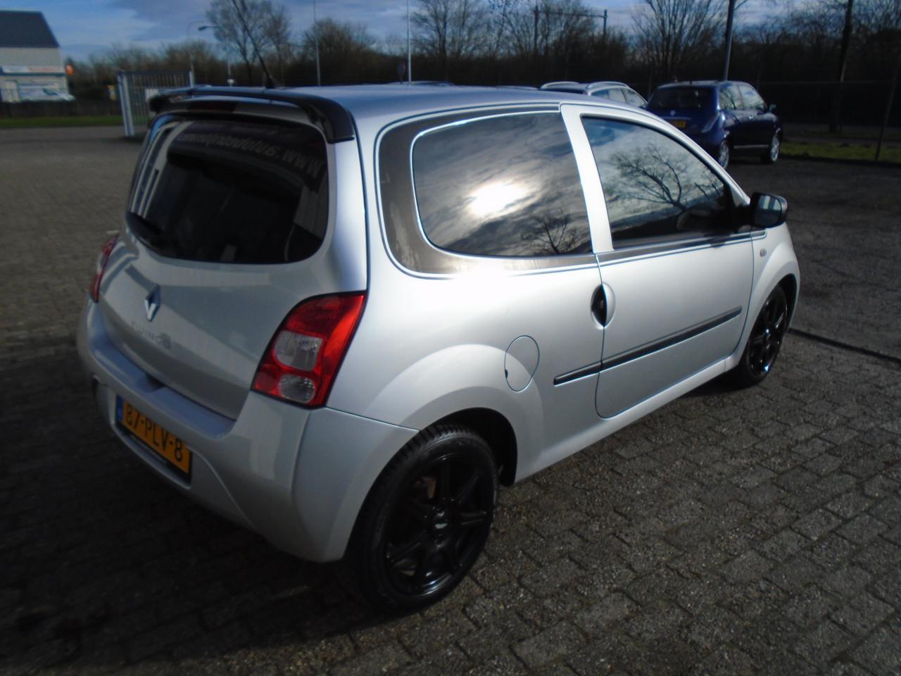 Renault Twingo 2011 APK 28-02 2027