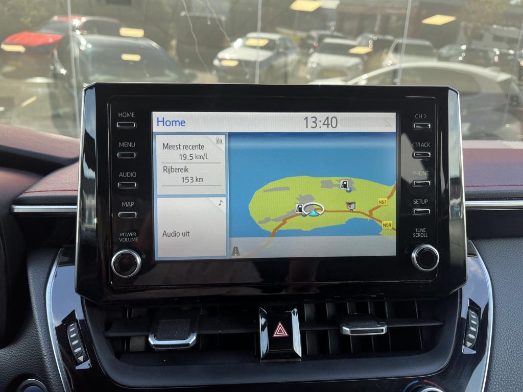 Toyota Corolla Touring Sports 2.0 hybrid executive | trekhaak | pano | nav!