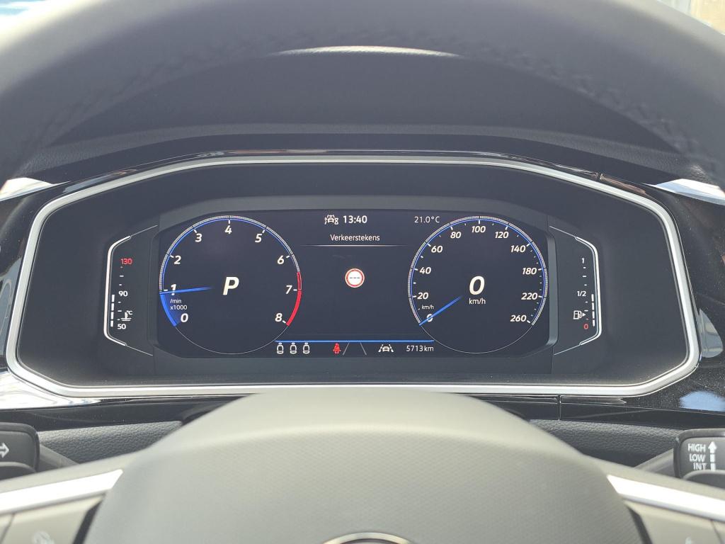 Volkswagen T-roc 1.5 tsi r-line edition virtual cockpit stuur/stoelverwarmi