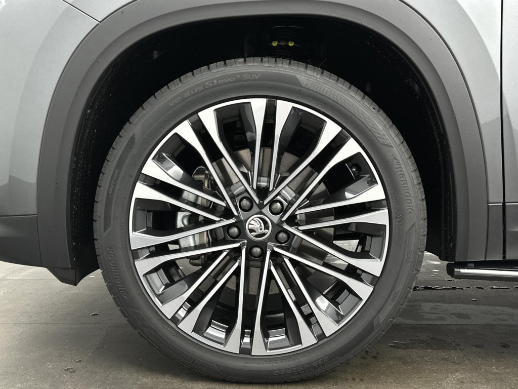 Skoda Kodiaq 1.5 tsi mhev business edition dsg7 150pk trekhaak - 20" - tree