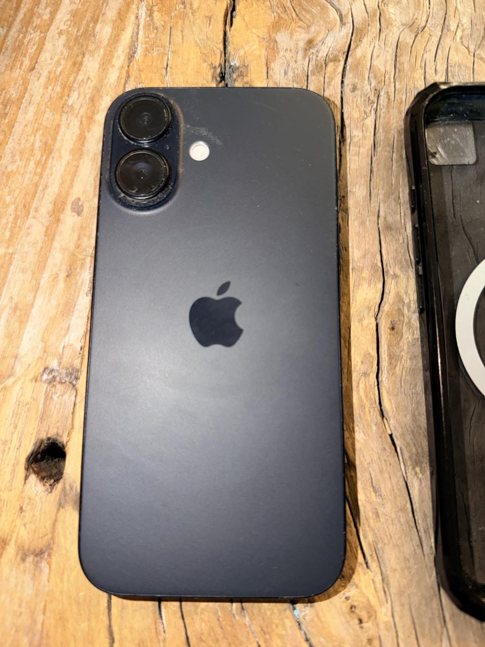 Iphone 16 als nieuw (Zwart & 256GB)