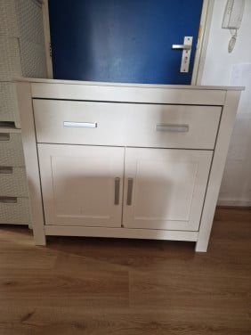 Commode wit