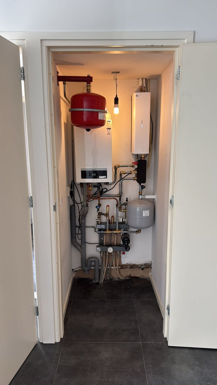 Warmtepomp Intergas hybride Xtend Cool Grey 5 kW