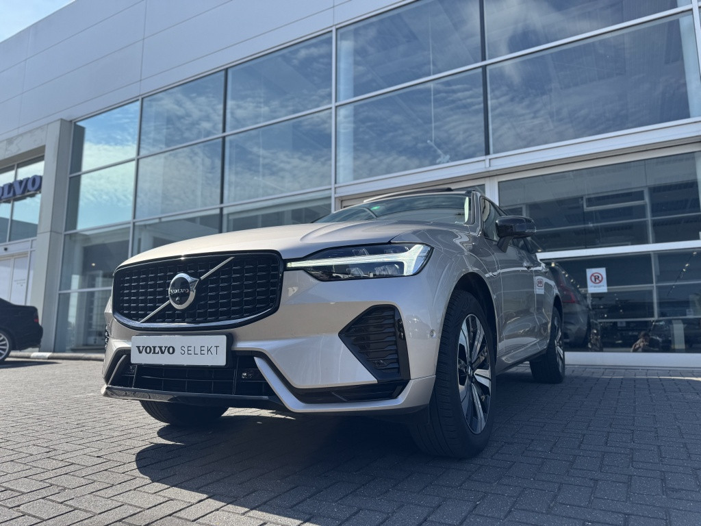 Volvo XC60 t6 398pk recharge plus dark| panodak| adap.cruise| trekhaak| 360