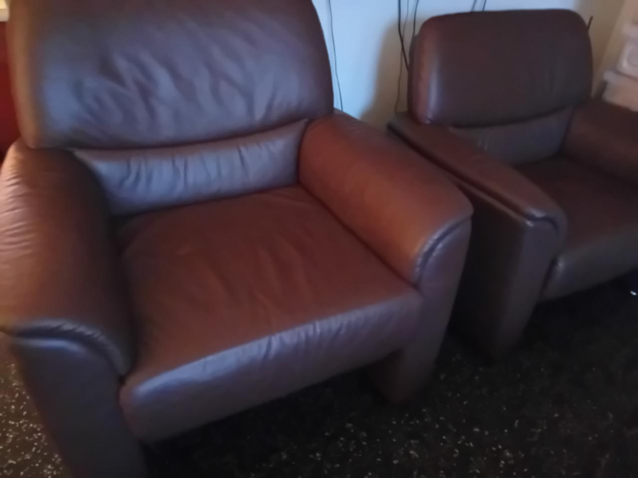 3 zits en 2 bijpassende stoelen