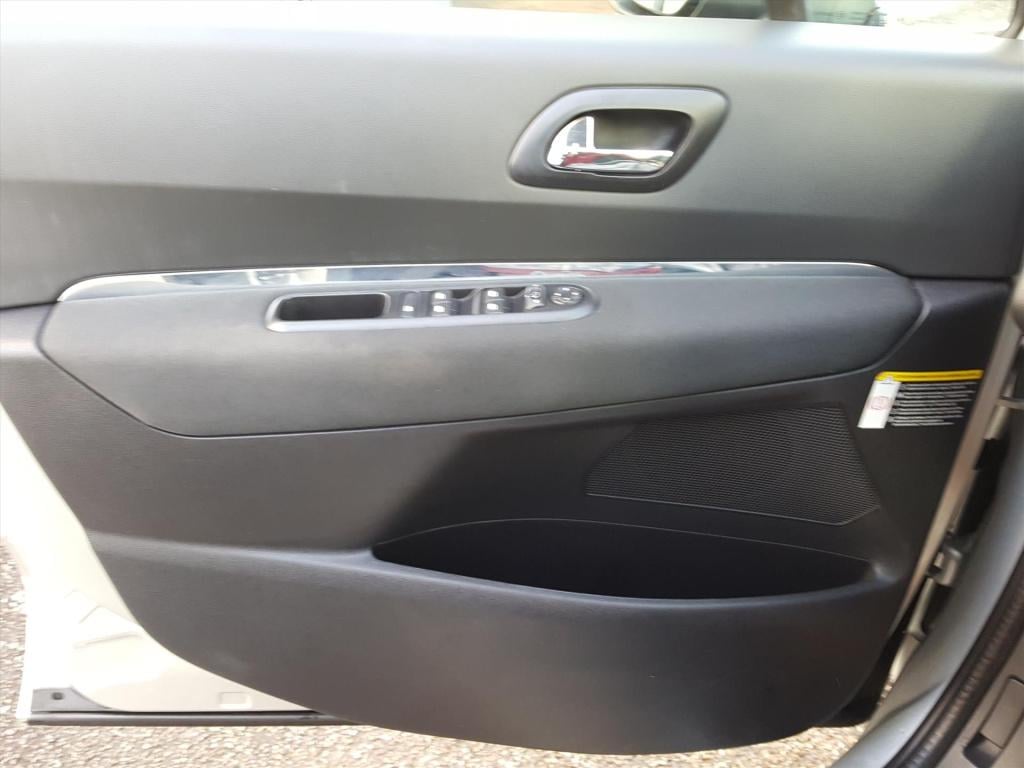 Peugeot 3008 style 1.2pt-130pk trekhaak | navigatie | cruise & climate cont