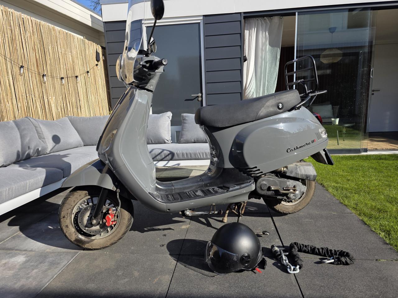 Scooter cashmere djjd