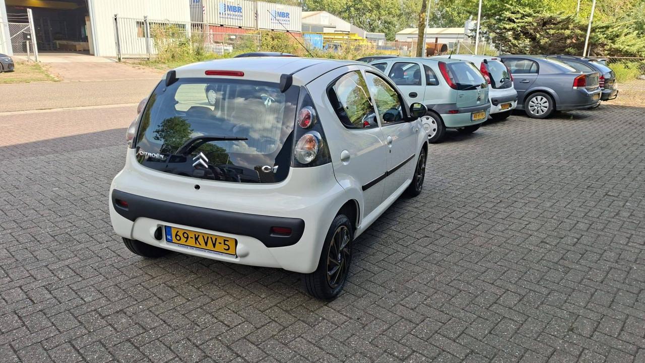 Citroen C1 1.0 12v Ambiance AUTOMAAT !! 5drs bj:2010 airco i.z.g.st