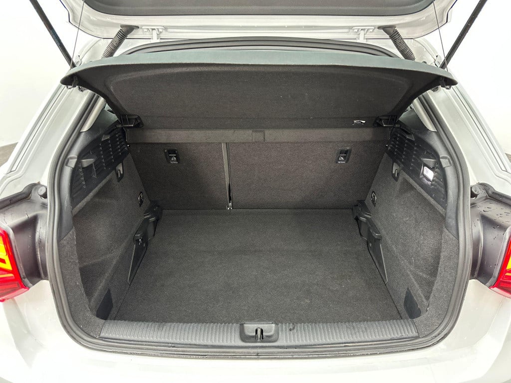 Audi Q2 35 tfsi cod automaat virtual pdc