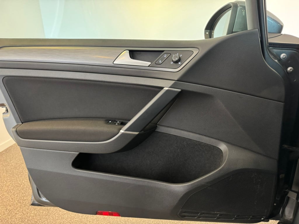 Volkswagen Golf variant 1.0 tsi comfortline