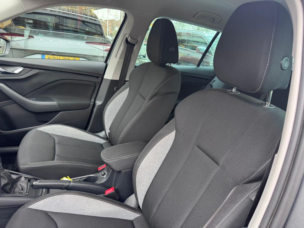 Skoda Kamiq 1.0 tsi business edition