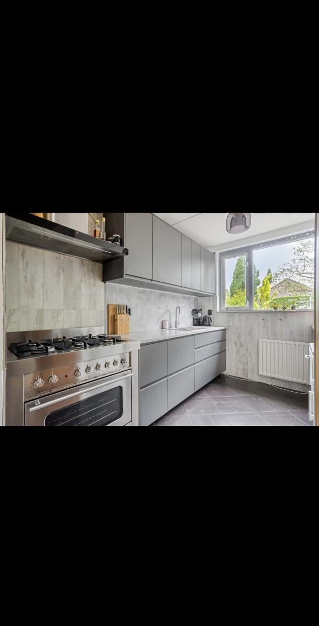Instapklare woning, in de groene omgeving "Rivierenpark "