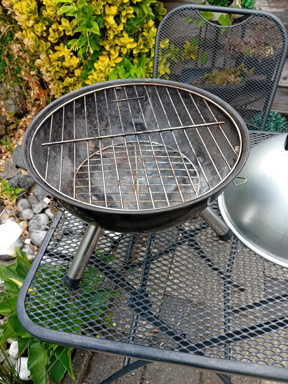 B.b.q.
