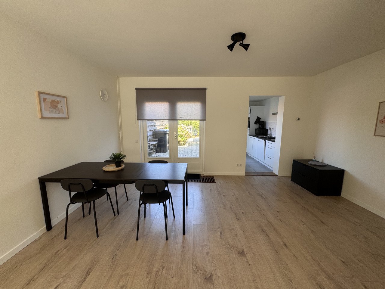 Instapklare gemeubileerde eengezinswoning met tuin en 3 slaapkamers