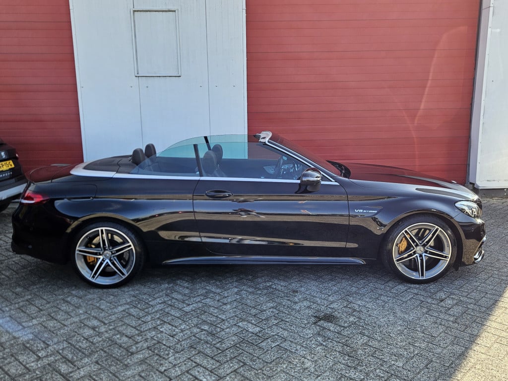Mercedes-Benz C-Klasse cabrio amg 63 | burmester | carbon ceramic brakes