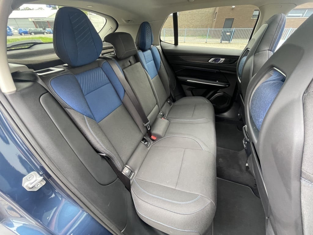 Lynk & Co 01 262pk plug-in hybride| panodak| adap.cruise| 360camera| keyles