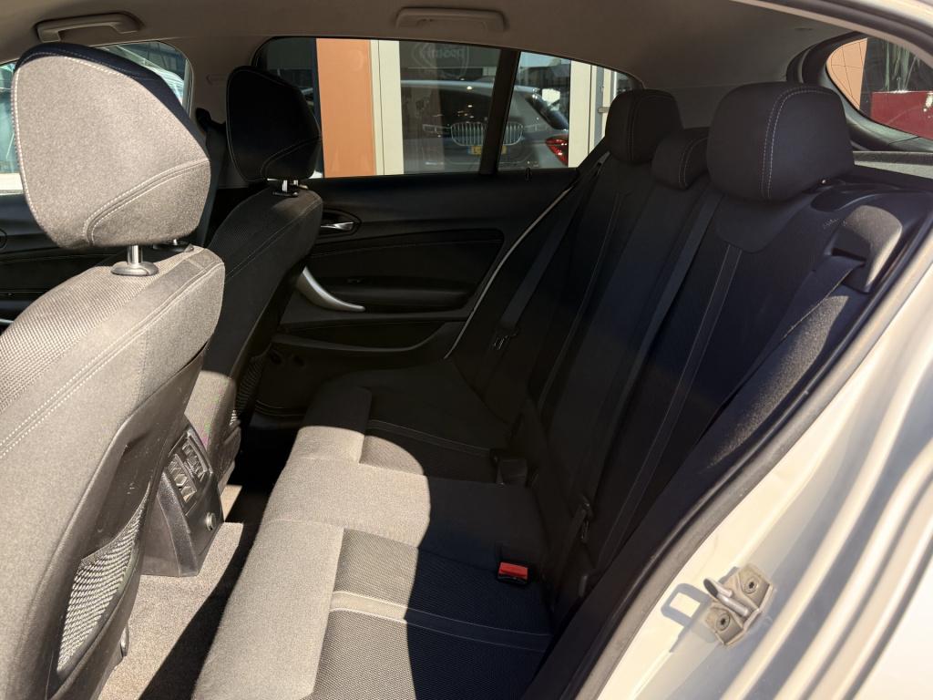 BMW 1 Serie 118i ede corporate lease essential | cruise | navi | led | 18 i