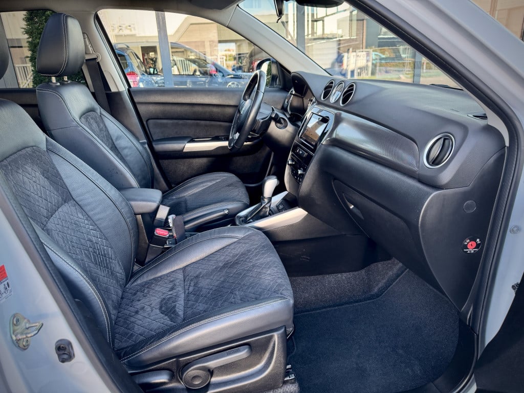 Suzuki Vitara 1.4 boosterjet stijl navi ecc cruise pano dak