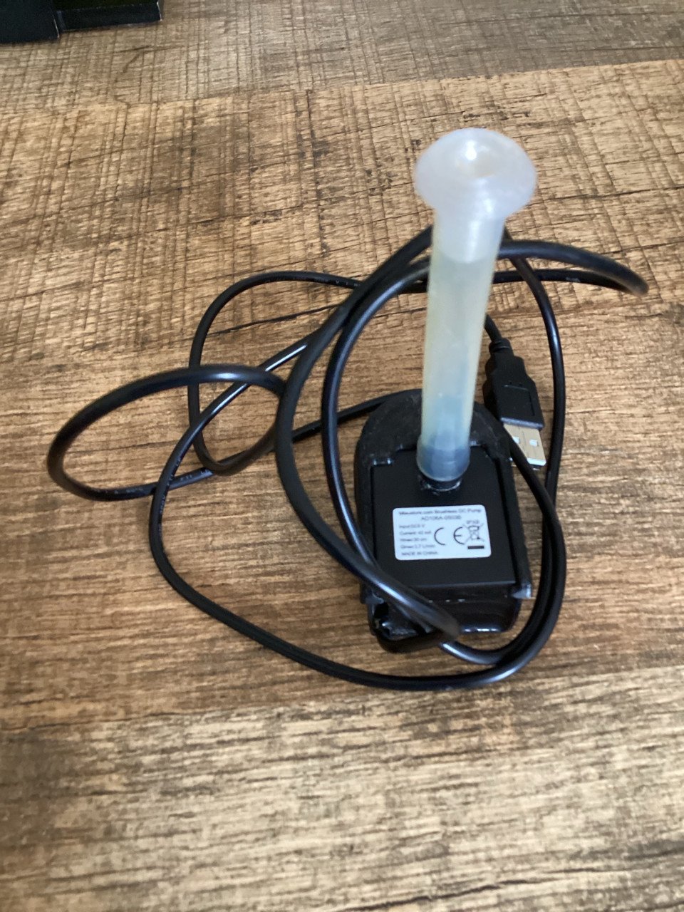 Miaustore kleine keramische drinkfontein