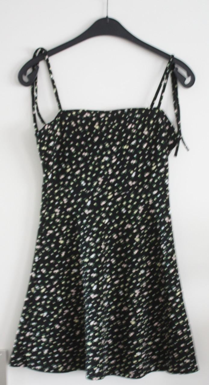 Zwarte jurk met bloemetjes print maat s