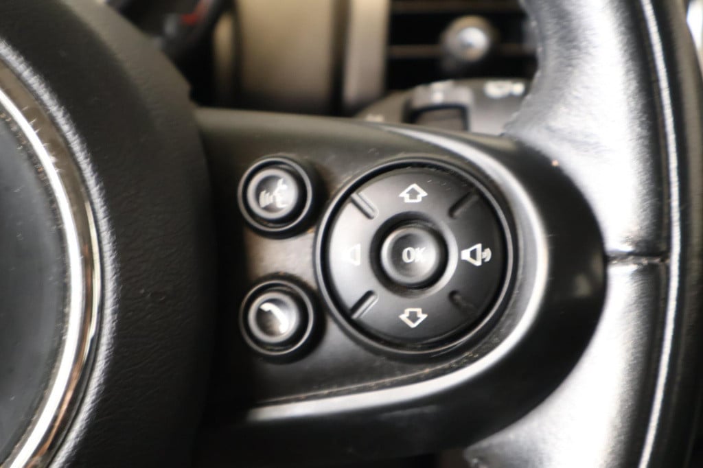 Mini One mini 1.5 first salt nl auto,btw, carplay, all season, cruise,