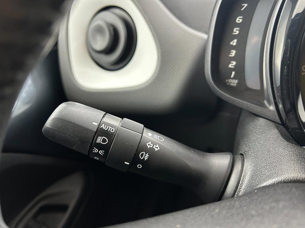 Citroen C1 occasion 1.0 vti shine | grijs | tweedehands citroen c1 | airco 