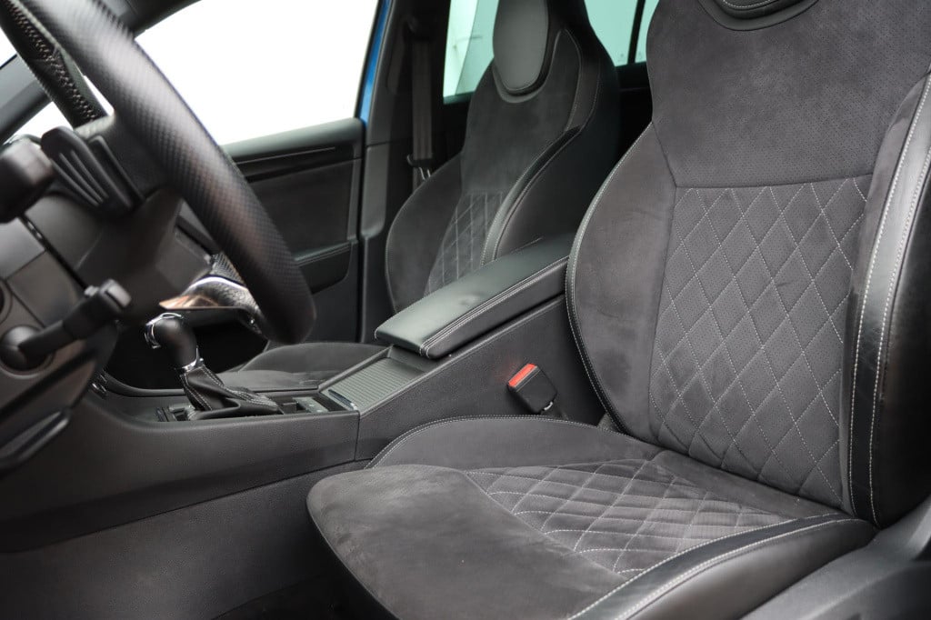 Skoda Superb combi 1.4 tsi iv sportline business 218pk dsg6