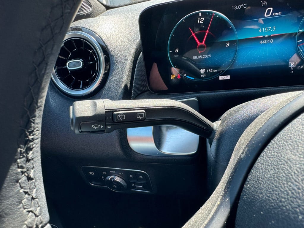 Mercedes-Benz Glb 200 business solution