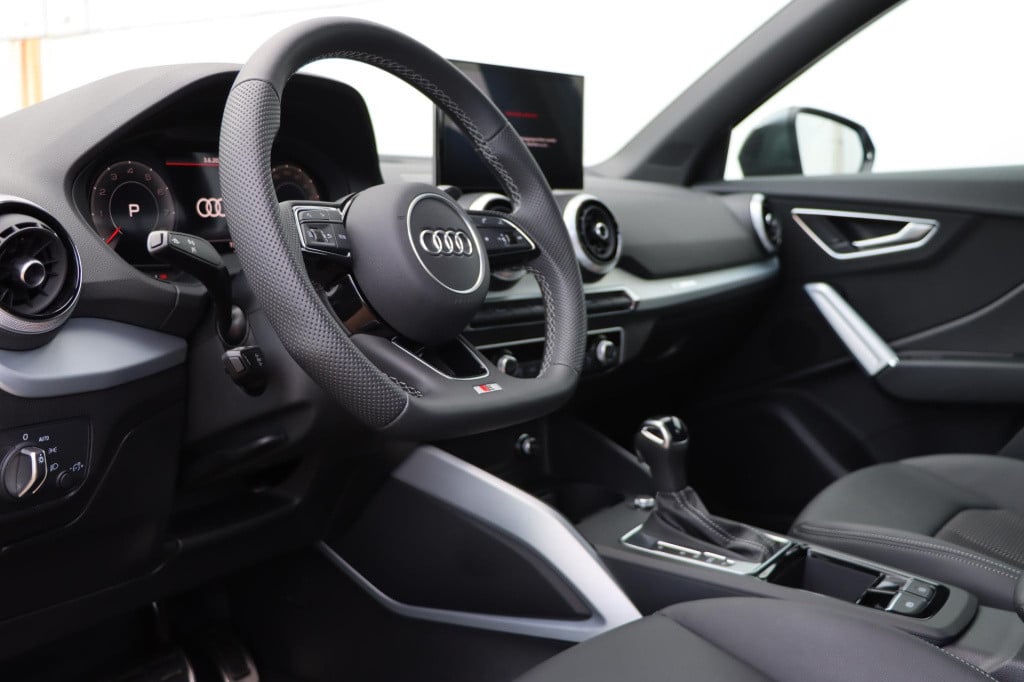 Audi Q2 35 tfsi s edition s-tronic