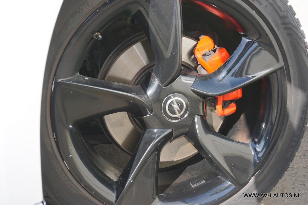 Opel Astra gtc 1.4 turbo sport