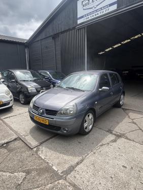 Renault Clio voljaar apk