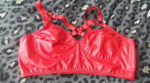 Leerlook bh rood