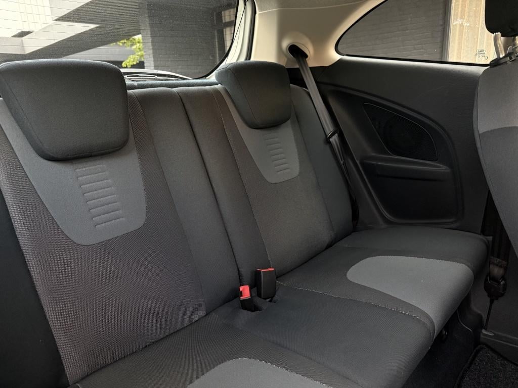 Ford KA 1.2 titanium - nieuwe distributie + grote beurt -