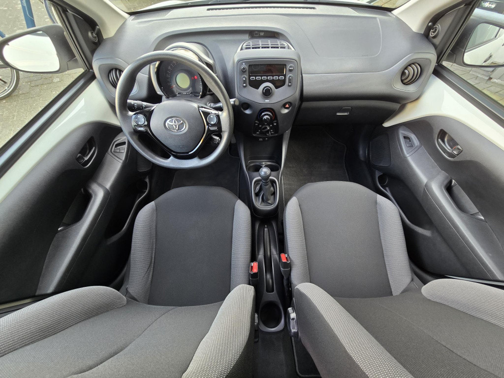 Toyota Aygo 1.0 vvt-i x-fun