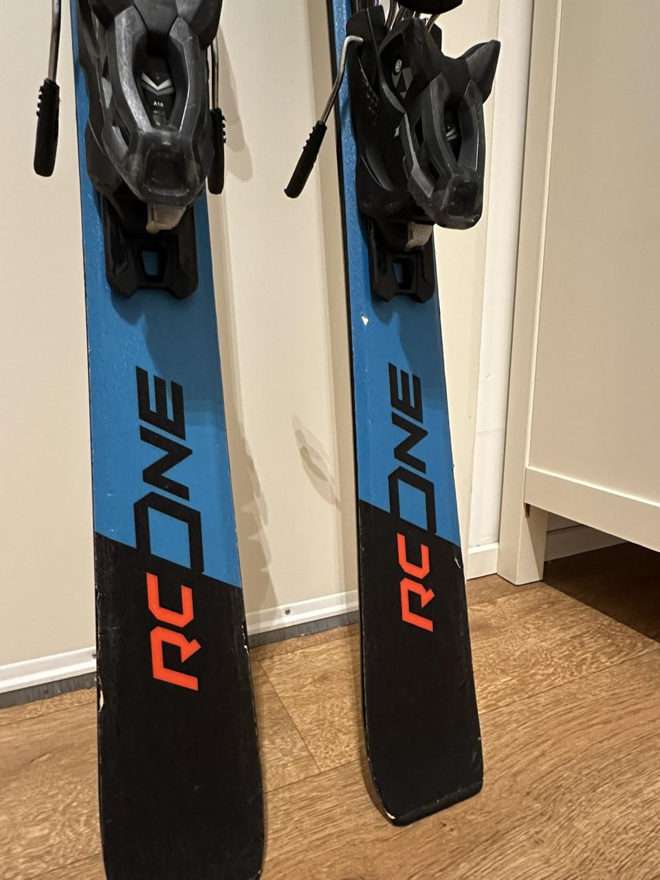 Fischer RC One 77 XTR – 151 cm incl. bindingen