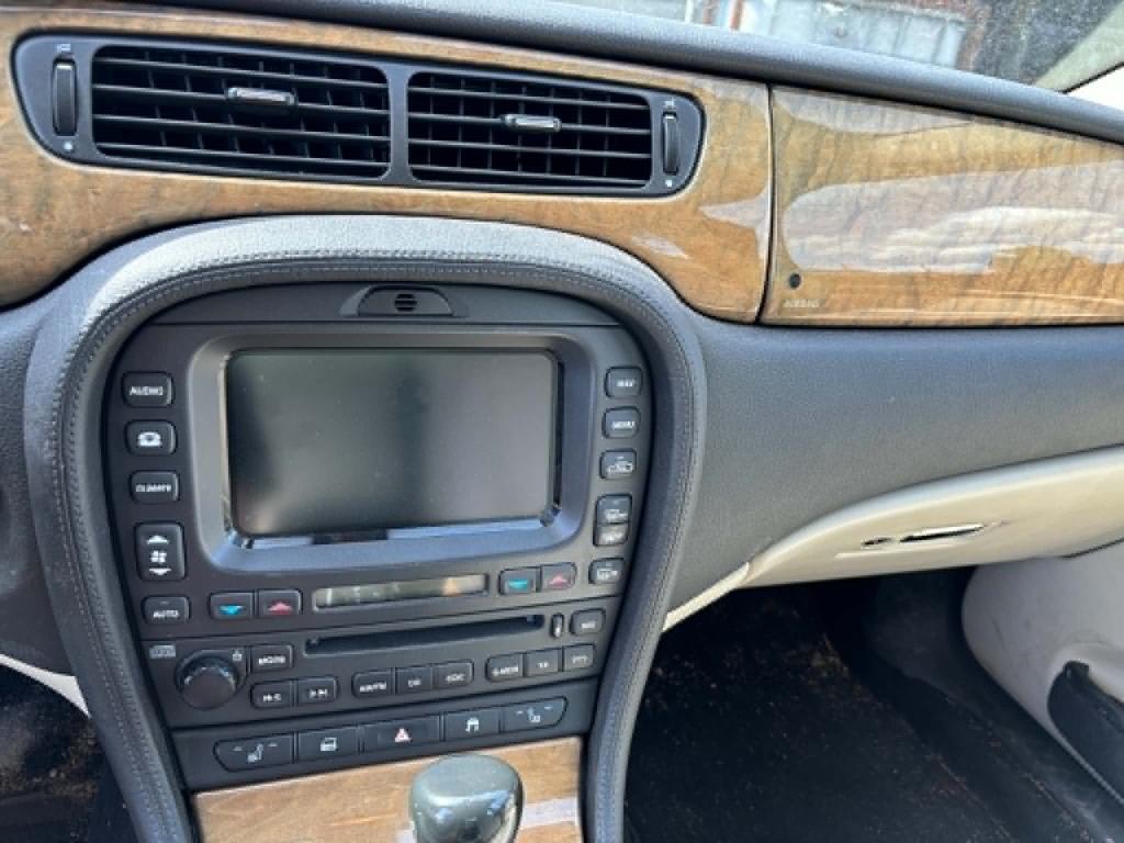 Jaguar S-Type cars 4.2 v8 executive