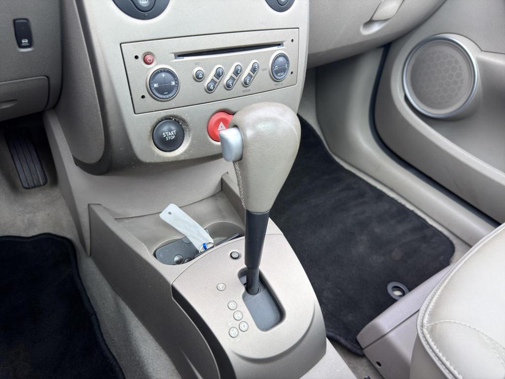 Renault Clio 1.6-16v initiale automaat leder pano clima