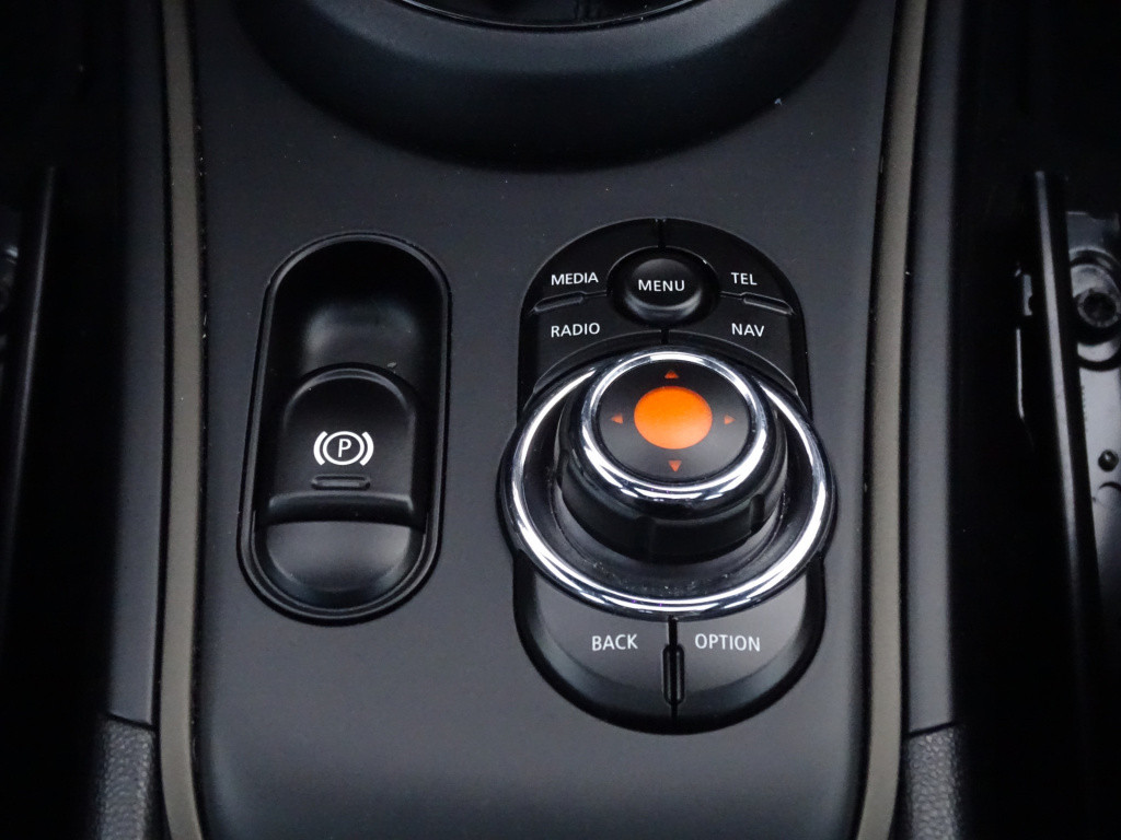 Mini Countryman mini 1.5 cooper pepper automaat | pano
