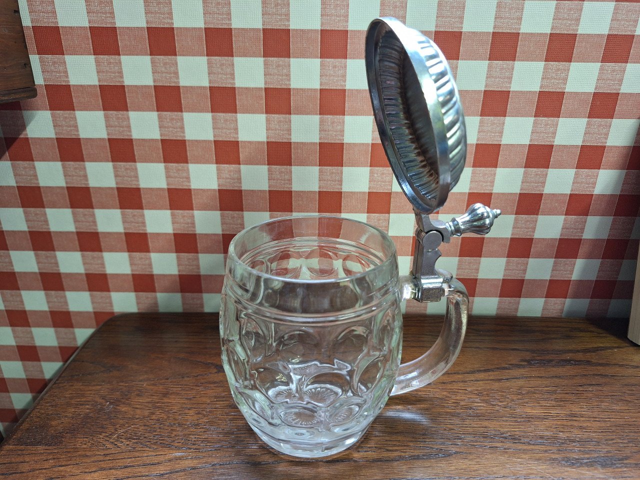 Leuke glazen bierpul met deksel – klaar voor het Oktoberfest!