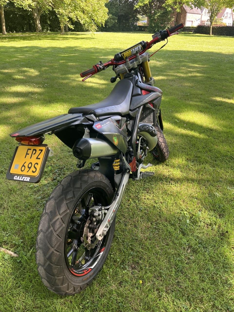 Hele nette Rieju MRT50 Black Series