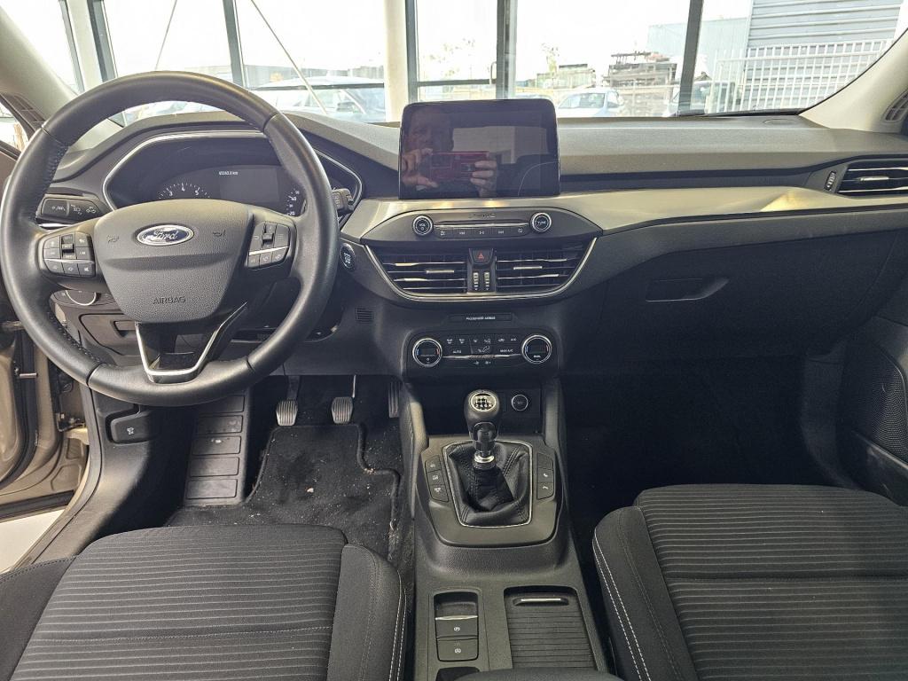 Ford Focus 1.0 ecoboost titanium business