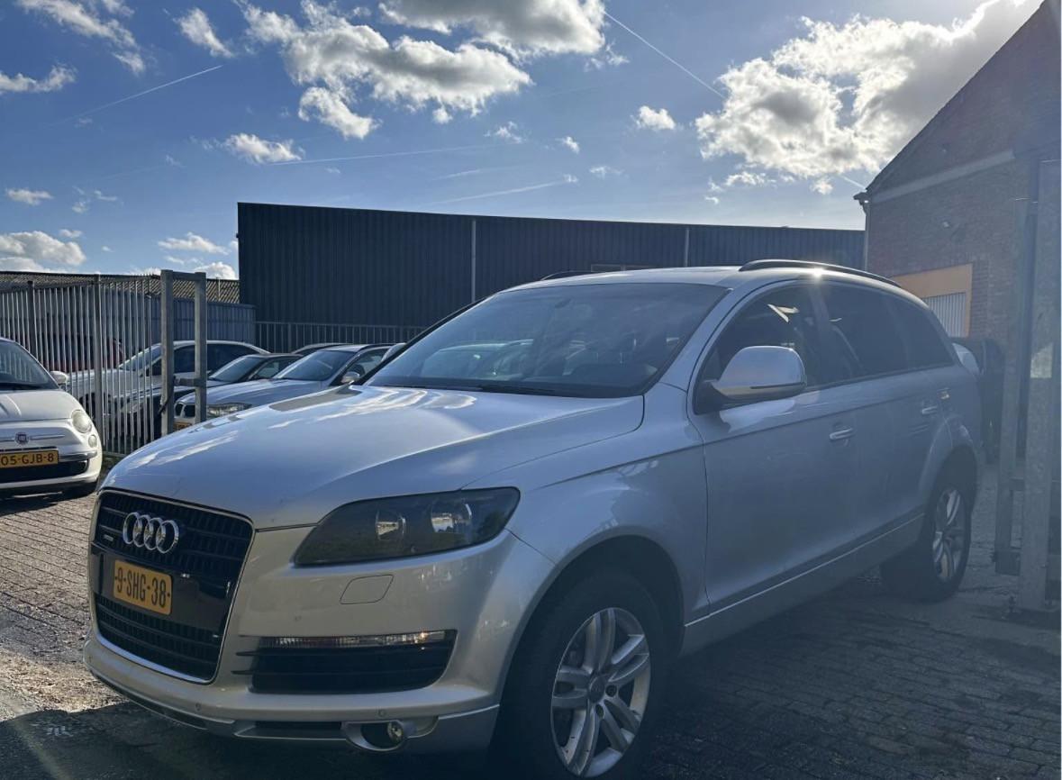 Audi Q7 Quattro 3.6i Automaat 7-zits Pano, Leer, cruise, airco, trekhaak