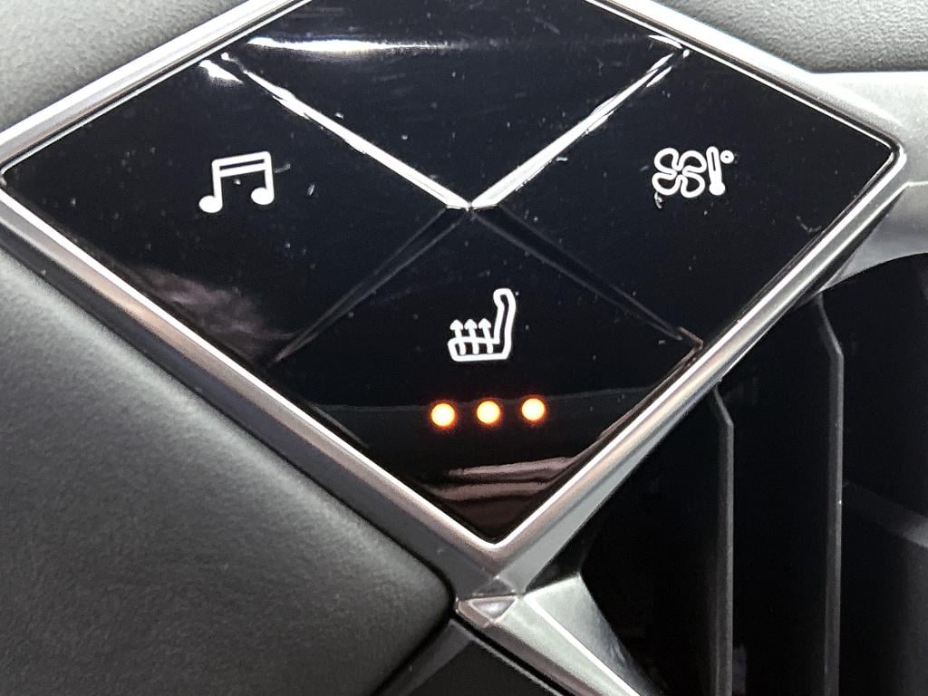 Ds Ds 3 crossback 130 pk automaat grand chic | adaptive cruise | leder | he