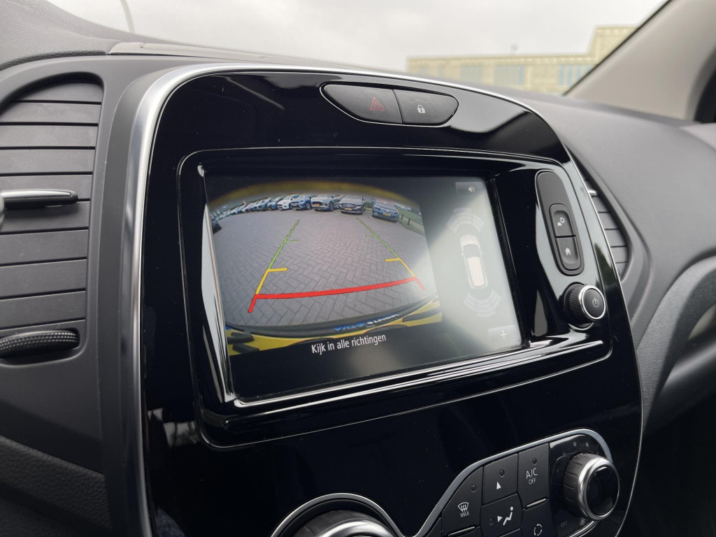 Renault Captur 0.9 tce bose | navigatie | camera | achterbank verstelbaar |