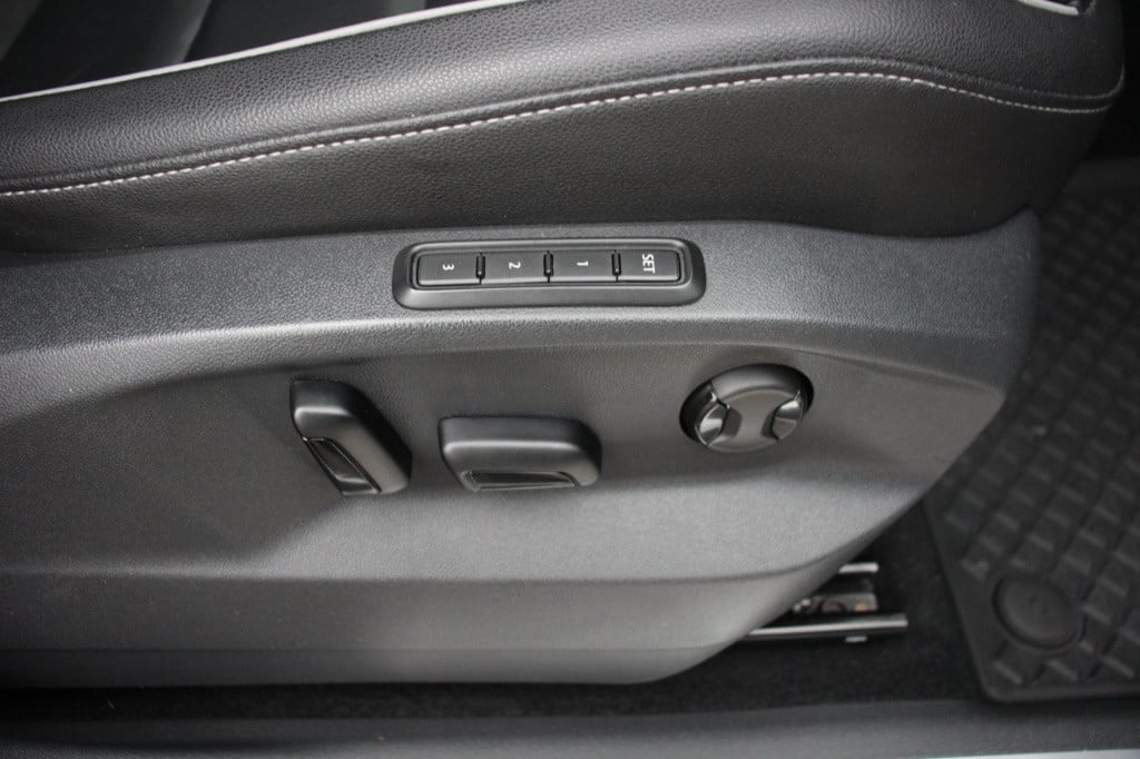 Volkswagen Tiguan 2.0 tsi 4motion r-line | leder | v.c. | keyless